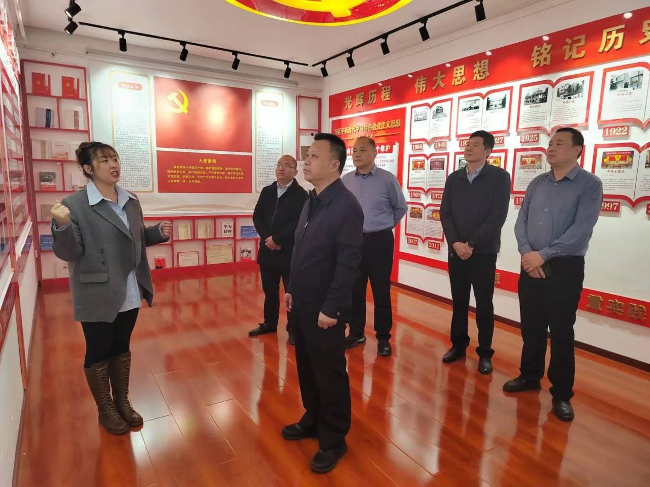 安阳市委社会工作部领导莅临协会指导工作
